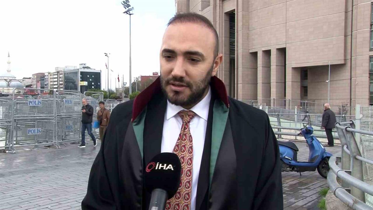 İstanbul'da Gençleri Dolandırarak Yüksek Meblağlar Kandırdılar