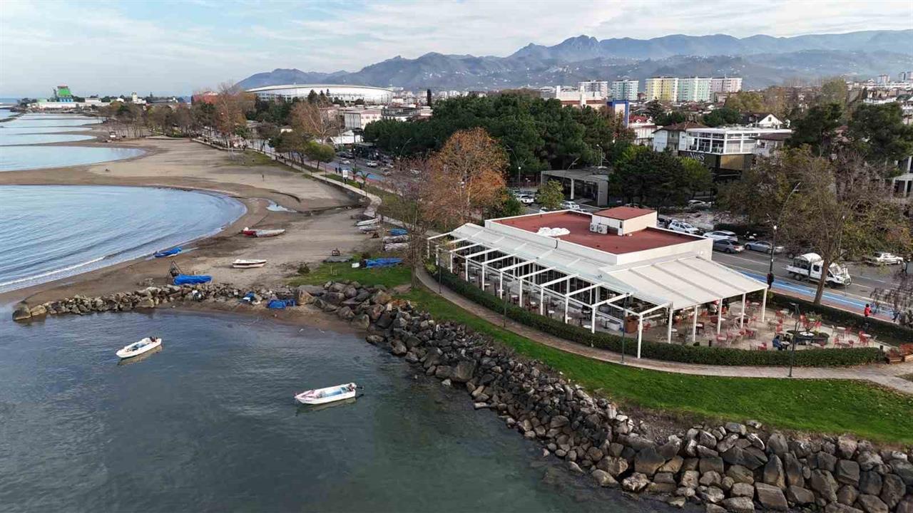 Ordu Altınordu'da Akyazı Sahili'nde Yeni Sosyal Tesis Hizmete Girdi