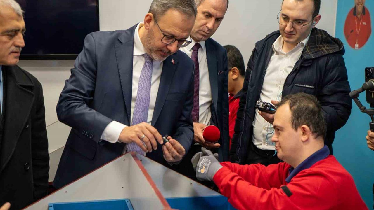 Manisa'da Engelli Bireylerin Sorunlarını Araştırma Komisyonu Çalışmalarını Saha Ziyaretiyle Destekledi.