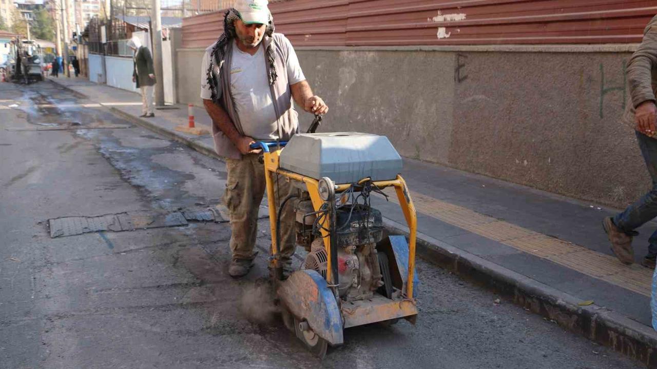 Diyarbakır Bağlar'da Muradiye Mahallesi'ne Doğalgaz Verilmesi İçin Çalışmalar Başladı