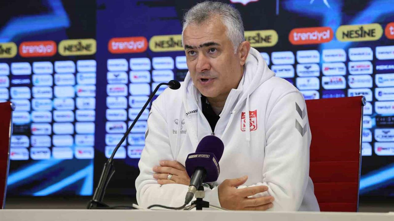 Sivasspor Teknik Direktörü Mehmet Altıparmak, Boluspor galibiyetinin önemine vurgu yaptı.