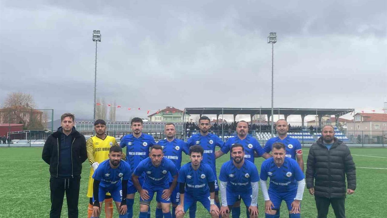 Kayseri Tomarza Belediyespor, Sindelhöyükspor'u 4-2 mağlup etti.
