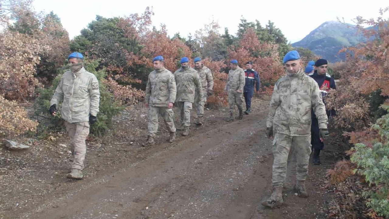Konya Beyşehir'de 15 Yaşındaki Berk İvacık İçin 97 Saatten Fazla Arama Çalışması Sürüyor