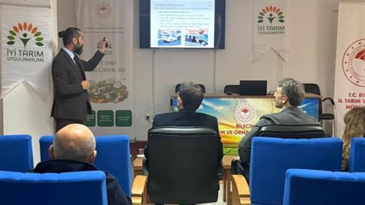 Bilecik Söğüt'te Marulda İyi Tarım Uygulamaları İçin Eğitim Gerçekleştirildi