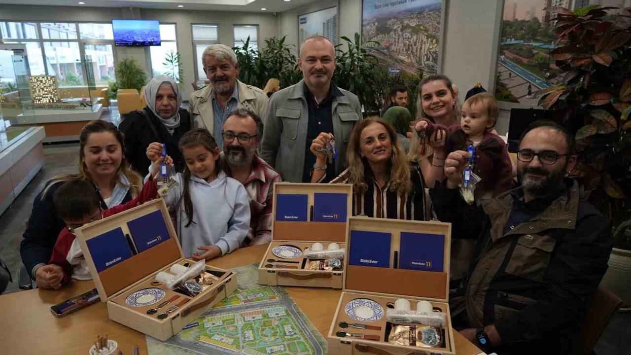 İstanbul Ispartakule'de Bizim Evler 11 Projesi Sahiplerine Teslim Edildi