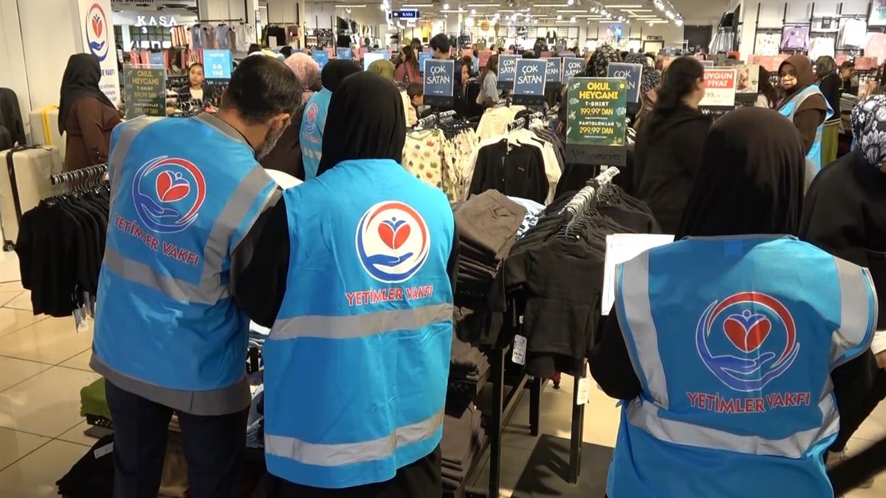 Gaziantep'te 250 Yetim Çocuğa Kışlık Kıyafet Yardımı Sağlandı