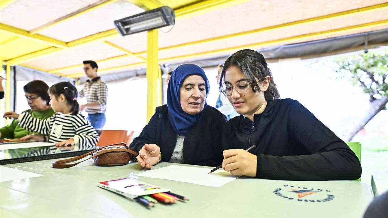 Antalya'da Gerçekleşen Kuşaklar Arası İletişim Atölyesinde Katılımcılar Farkındalık Kazandı