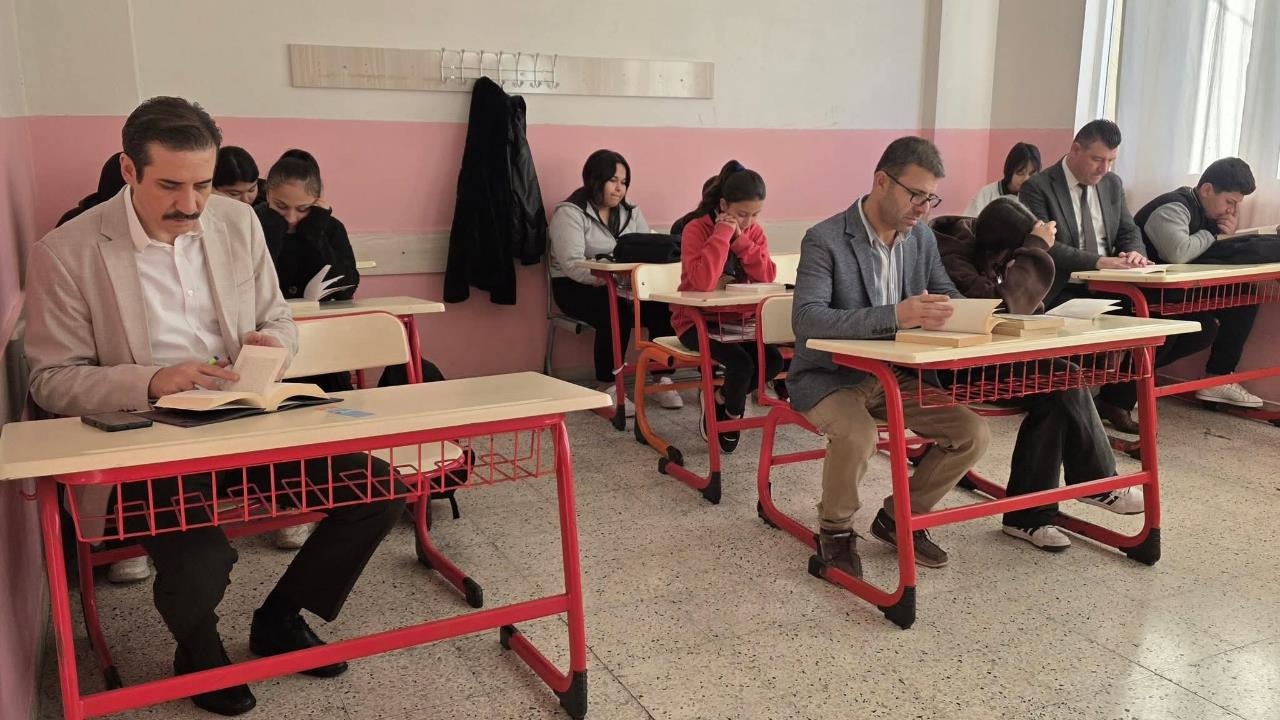 Kaymakam Topsakaloğlu'ndan Dilimizin Zenginlikleri Projesi Ziyareti