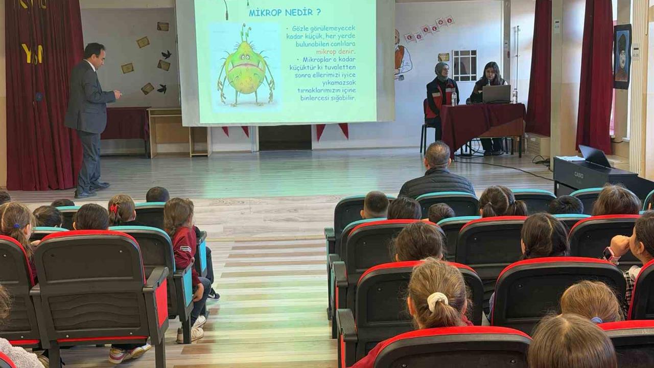 Simav'da Yusuf Koyuncuoğlu İlkokulu Öğrencilerine Gıda Güvenilirliği Eğitimi Verildi