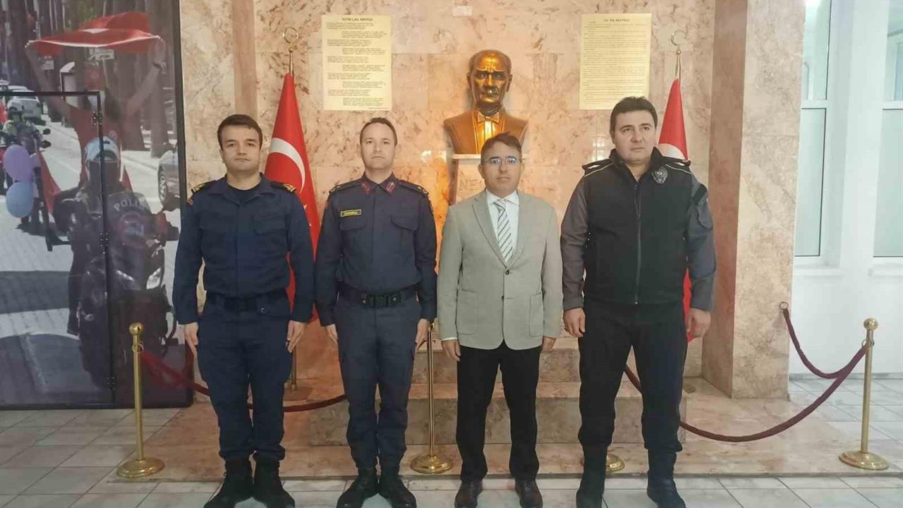 Marmaris Kaymakamı Nurullah Kaya, Güvenlik Toplantısında Sıkı Denetim Talimatı Verdi