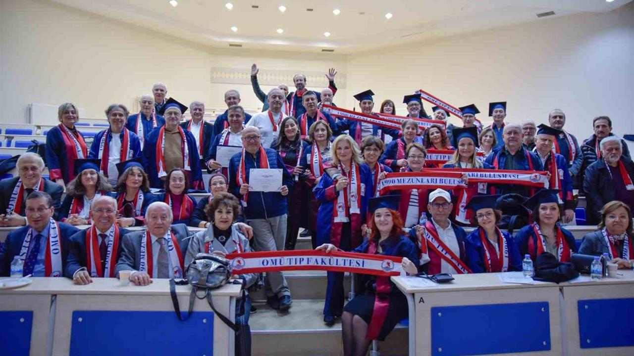 Samsun OMÜ Tıp Fakültesi 1990 Mezunları 35 Yıl Sonra Bir Araya Geldi