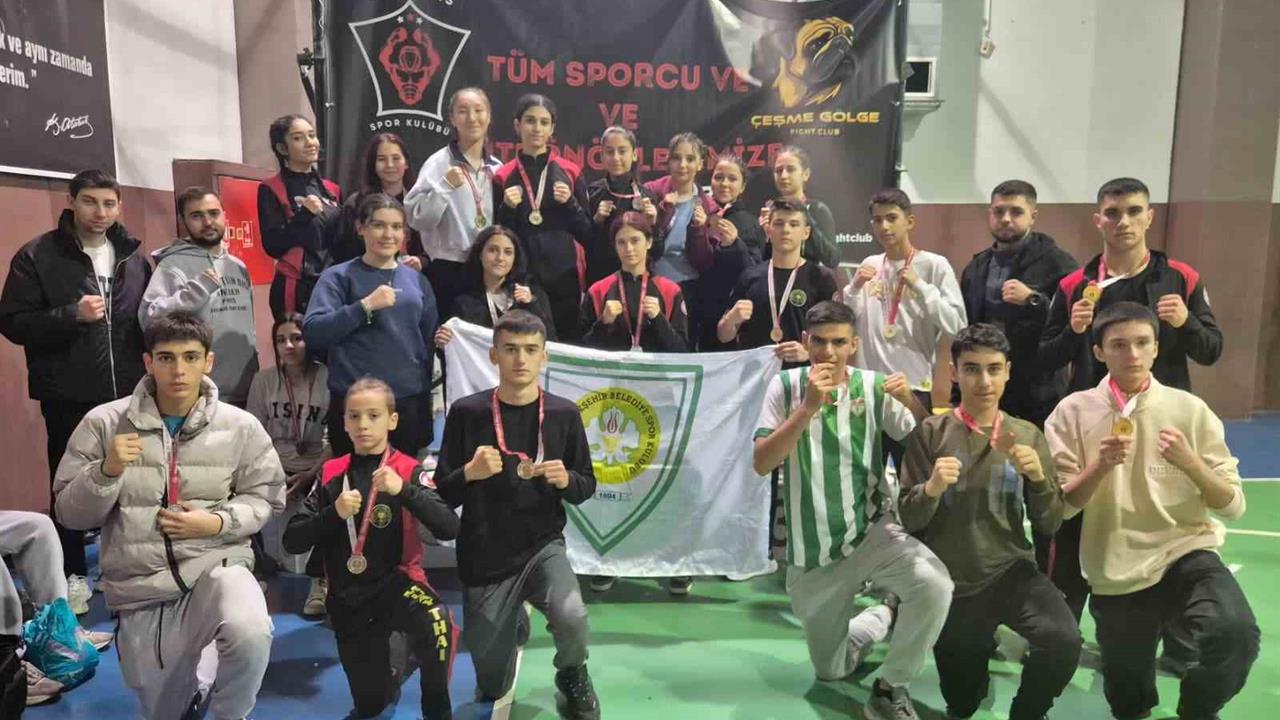 Manisa'da Muaythai Takımı, İzmir'de 40 Madalya Kazandı
