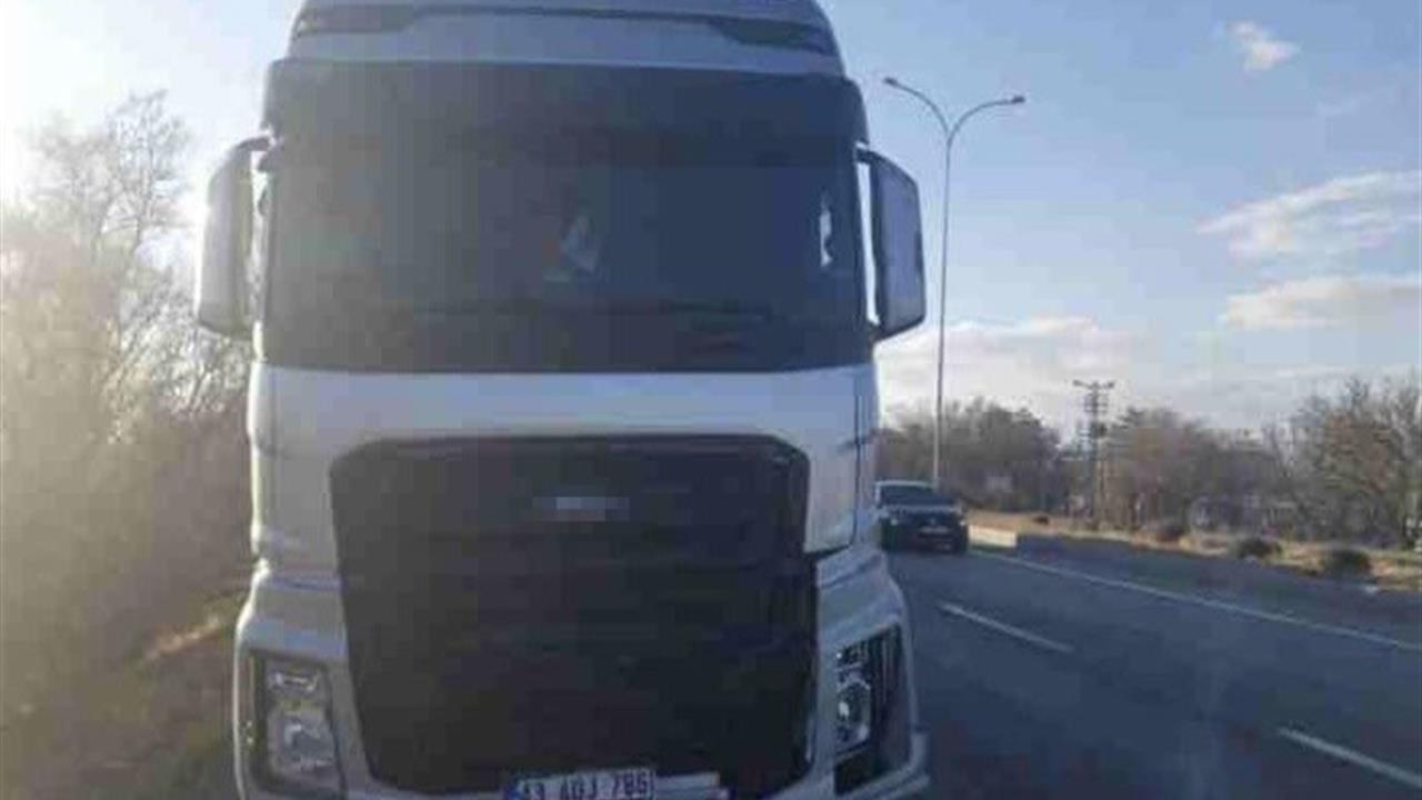 Konya Karapınar'da Meydana Gelen Trafik Kazasında 2 Kişi Yaralandı