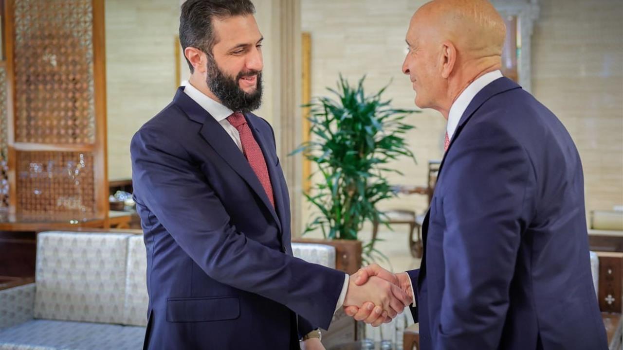 Şam'da Suriye Devlet Başkanı eş-Şara, ABD Temsilcisi Tom Barrack ile görüştü