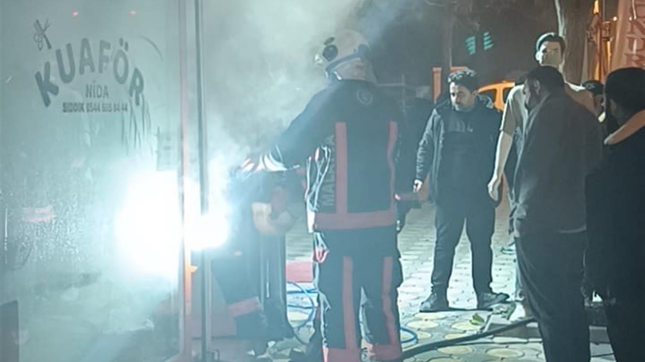 Malatya Battalgazi'de Akpınar Mahallesi'nde Bir İş Yerinde Yangın Meydana Geldi