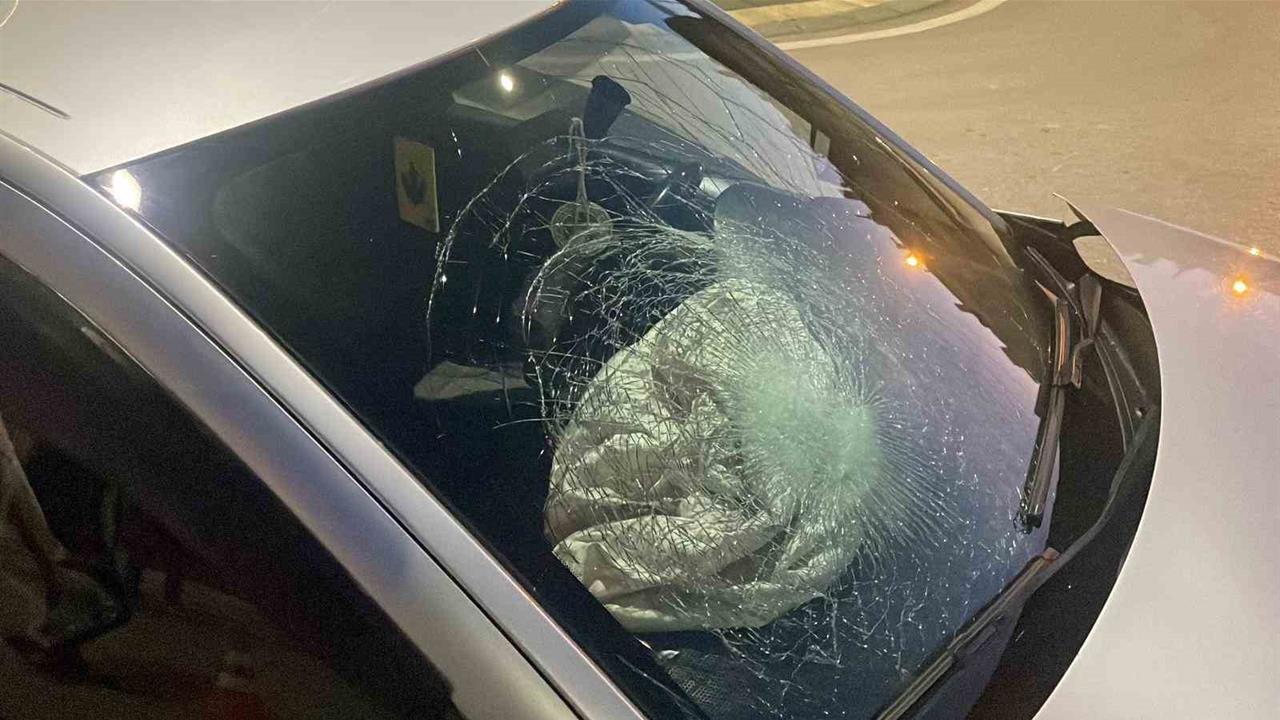 Karaman Merkez'de İki Otomobilin Çarpışması Sonucu 6 Kişi Yaralandı