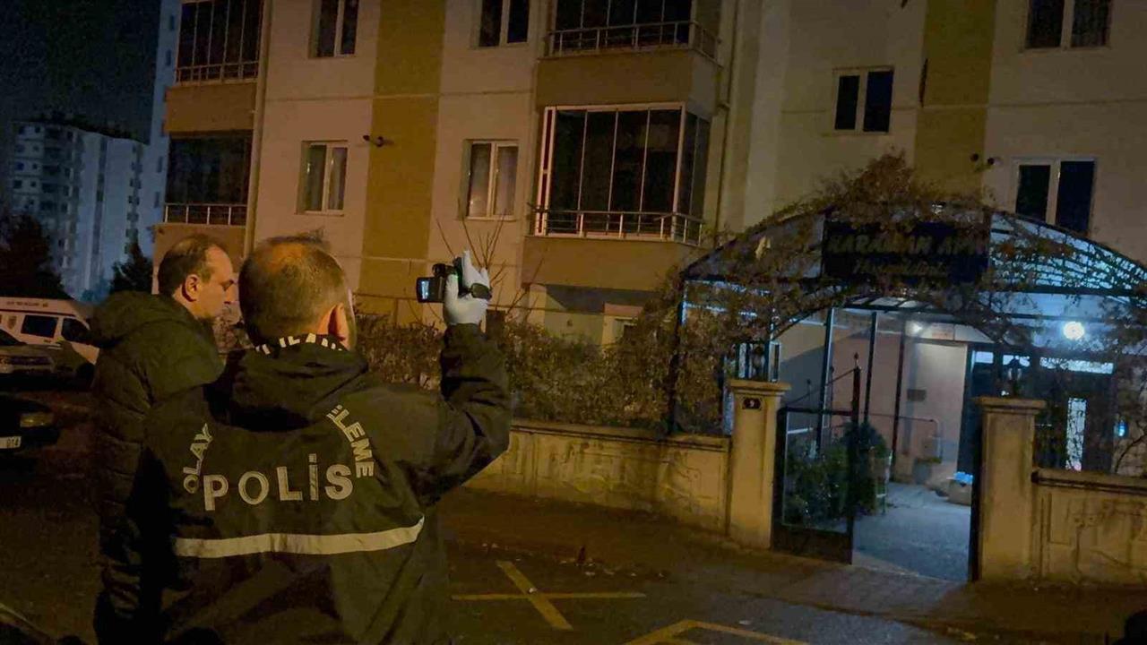 Kayseri Melikgazi'de Baba ve Oğlu Arasında Çıkan Kavgada 2 Kişi Yaralandı