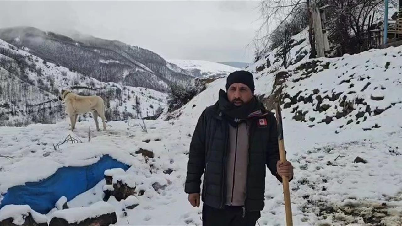 Erzincan Refahiye'de Kar Yağışı Sonrasında Köyler Beyaza Büründü