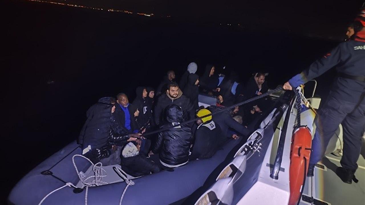 Aydın Didim'de Yunanistan Unsurlarınca Geri İtilen 31 Düzensiz Göçmen Kurtarıldı