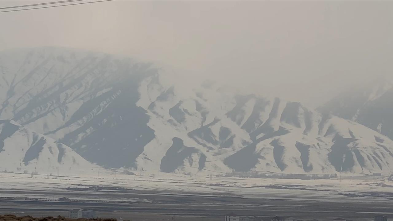 Hakkari Yüksekova'da Gece Başlayan Kar Yağışı Dağları Beyaza Bürüdü