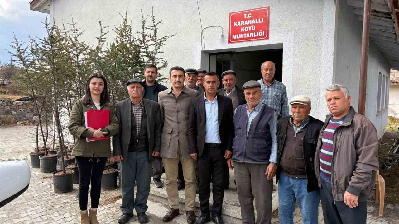 Afyonkarahisar Şuhut'ta Çiftçilere Yönelik Eğitim Toplantıları Düzenlendi