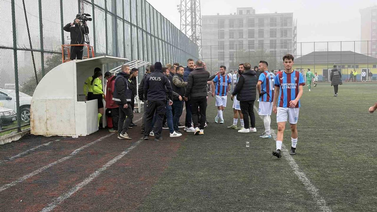 Tekirdağ Kapaklı'da Oynanan Müsabakada 5 Kırmızı Kart Çıktı