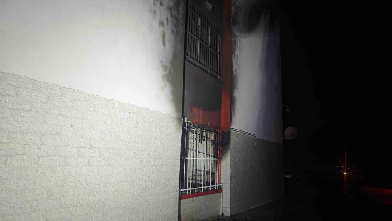 Aydın Nazilli'de Tahliye Edilen Okulda Ortaya Çıkan Yangın Panik Yarattı