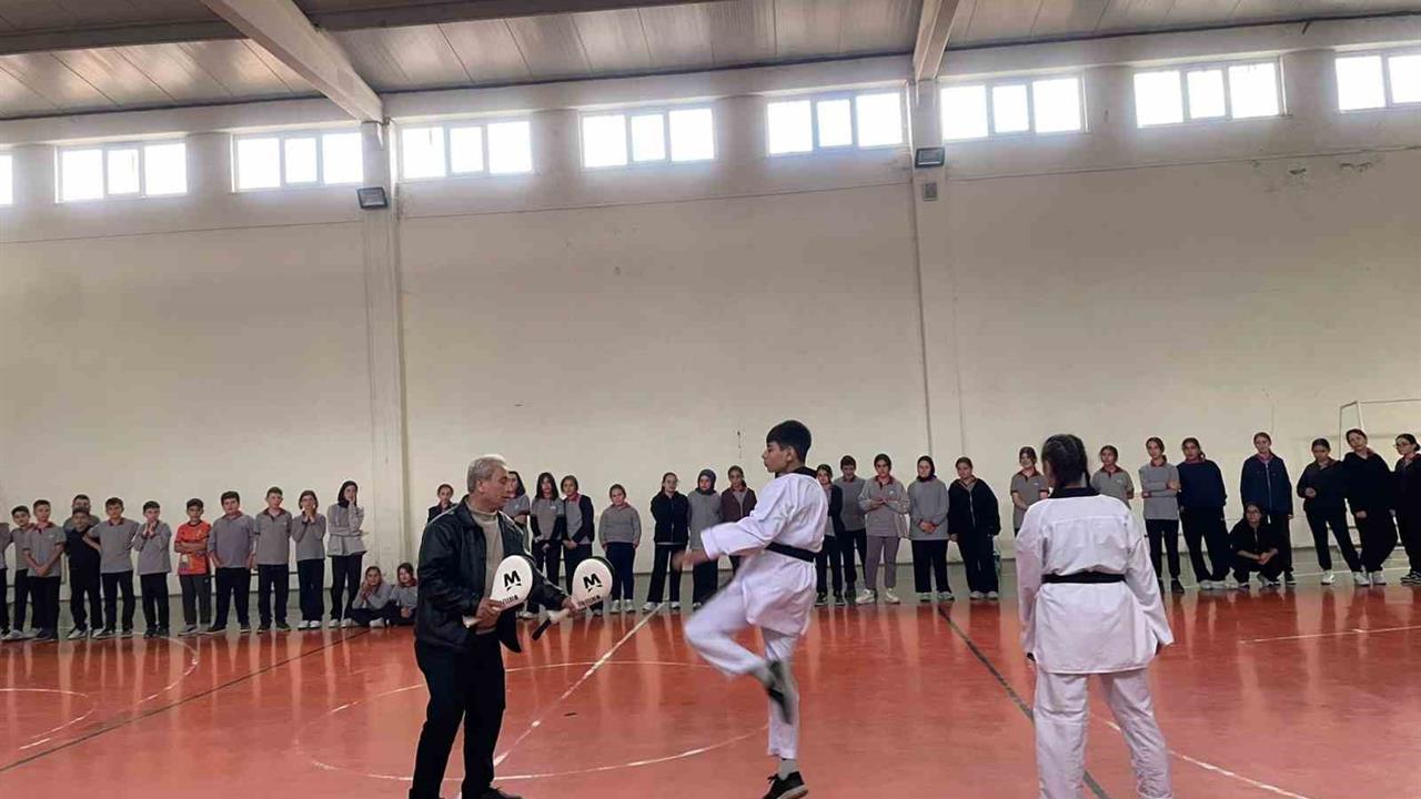 Pazarlar'da Spor Seferberliği Projesi ile 100 Lisanslı Sporcu Hedefleniyor