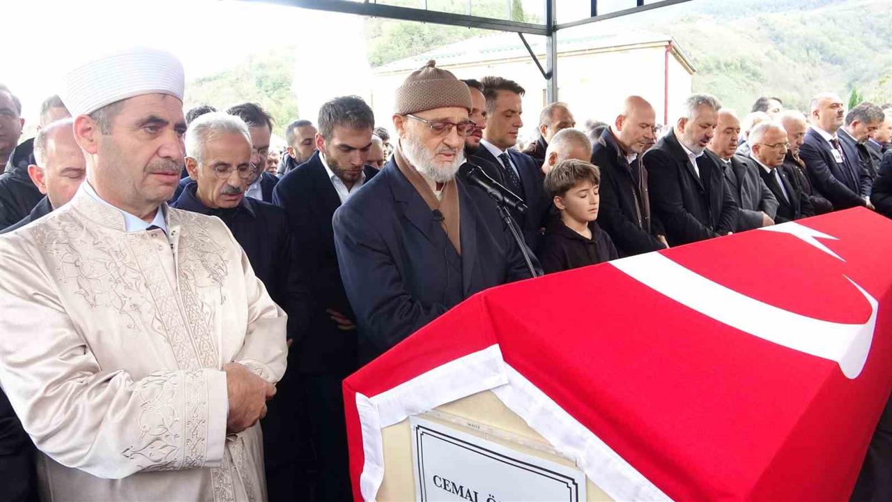 Giresun Çanakçı'da Eski Milletvekili Cemal Öztürk'ün Cenaze Töreni Gerçekleşti