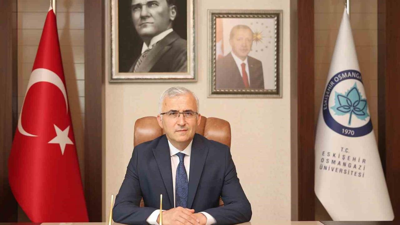 Eskişehir'de Rektör Çolak, Engelli Bireylerin Desteklenmesinin Gelişmişlik Göstergesi Olduğunu Belirtti