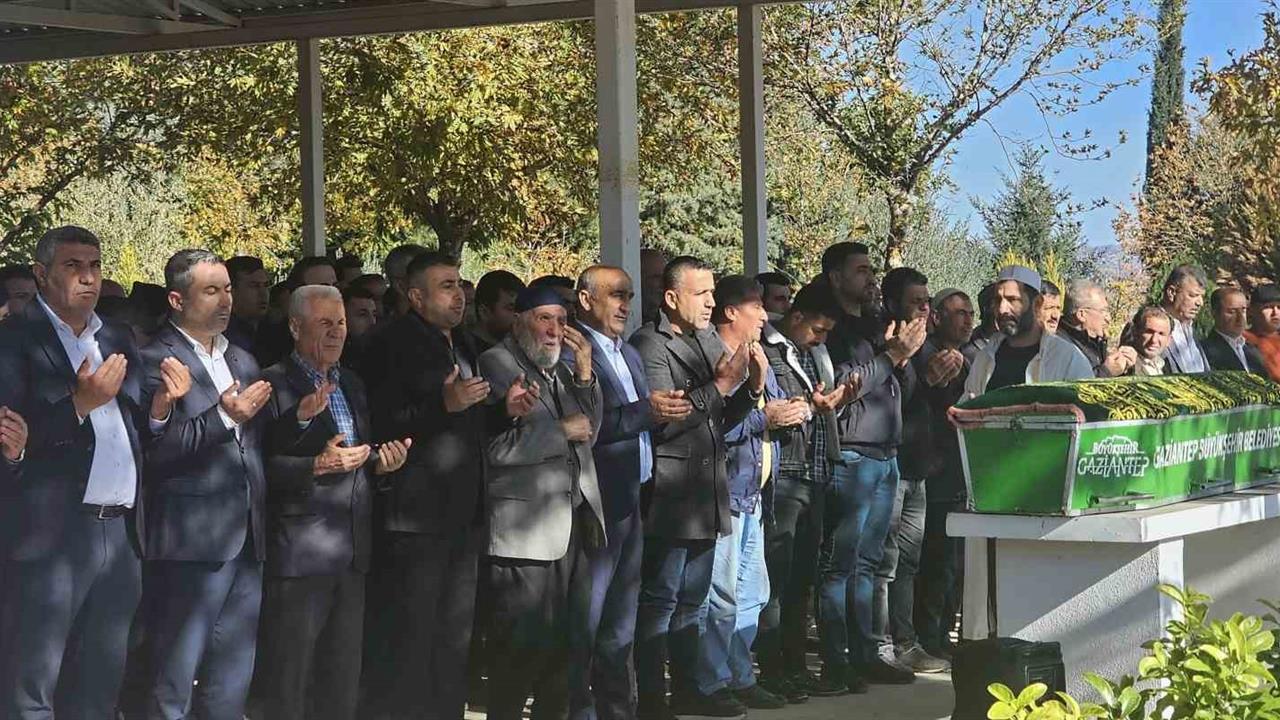 Gaziantep Araban'da Hayatını Kaybeden Mehmet Çetinpolat'ın Cenazesi Defnedildi
