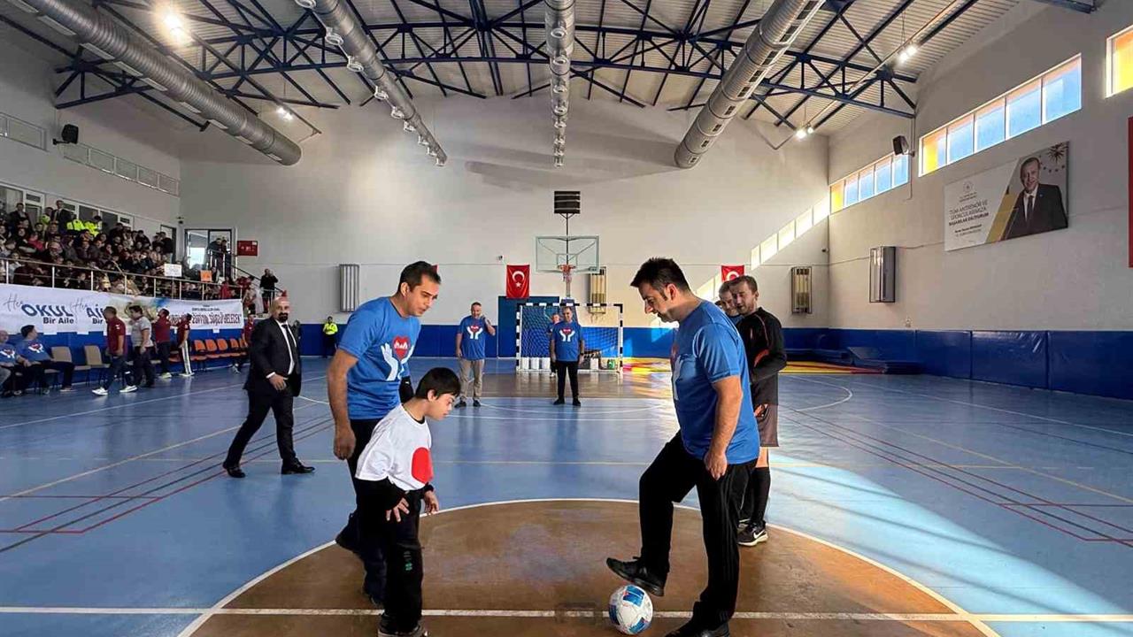 Gazipaşa'da 3 Aralık Dünya Farkındalık Günü Özel Öğrencilerle Kutlandı