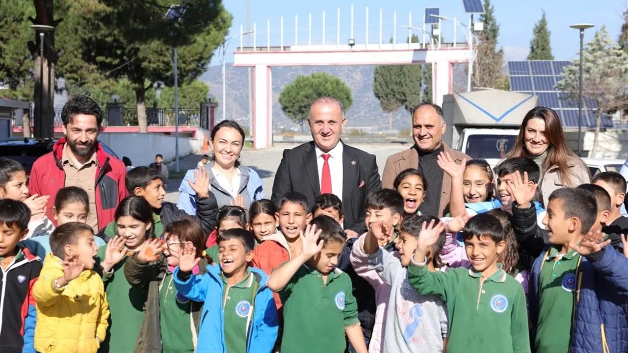 Aydın İncirliova'da Kocagür İlkokulu Öğrencilerine Piknik Düzenlendi