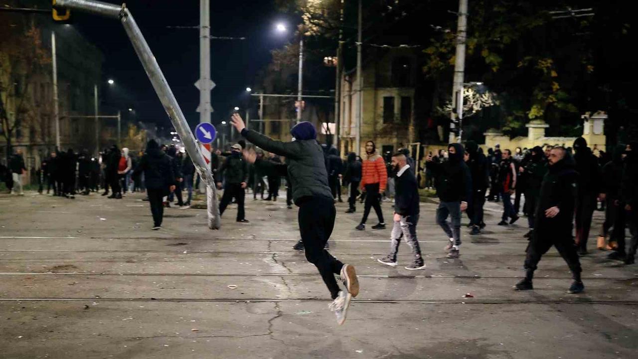 Bulgaristan'da Hükümet Karşıtı Protestolarda Gözaltı Sayısı 71'e Yükseldi