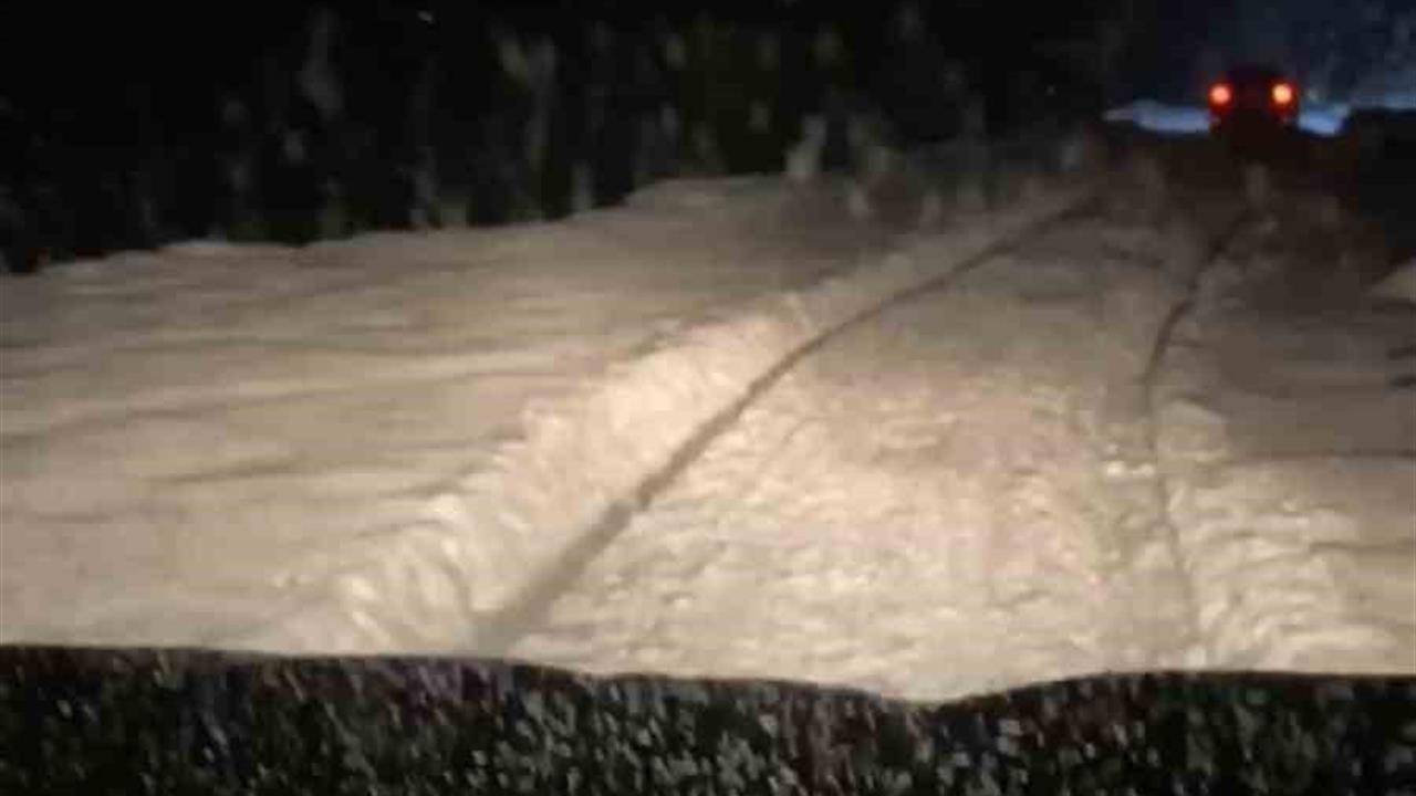 Rize Çamlıhemşin'de Yoğun Kar Yağışı Sürücülere Zor Anlar Yaşattı