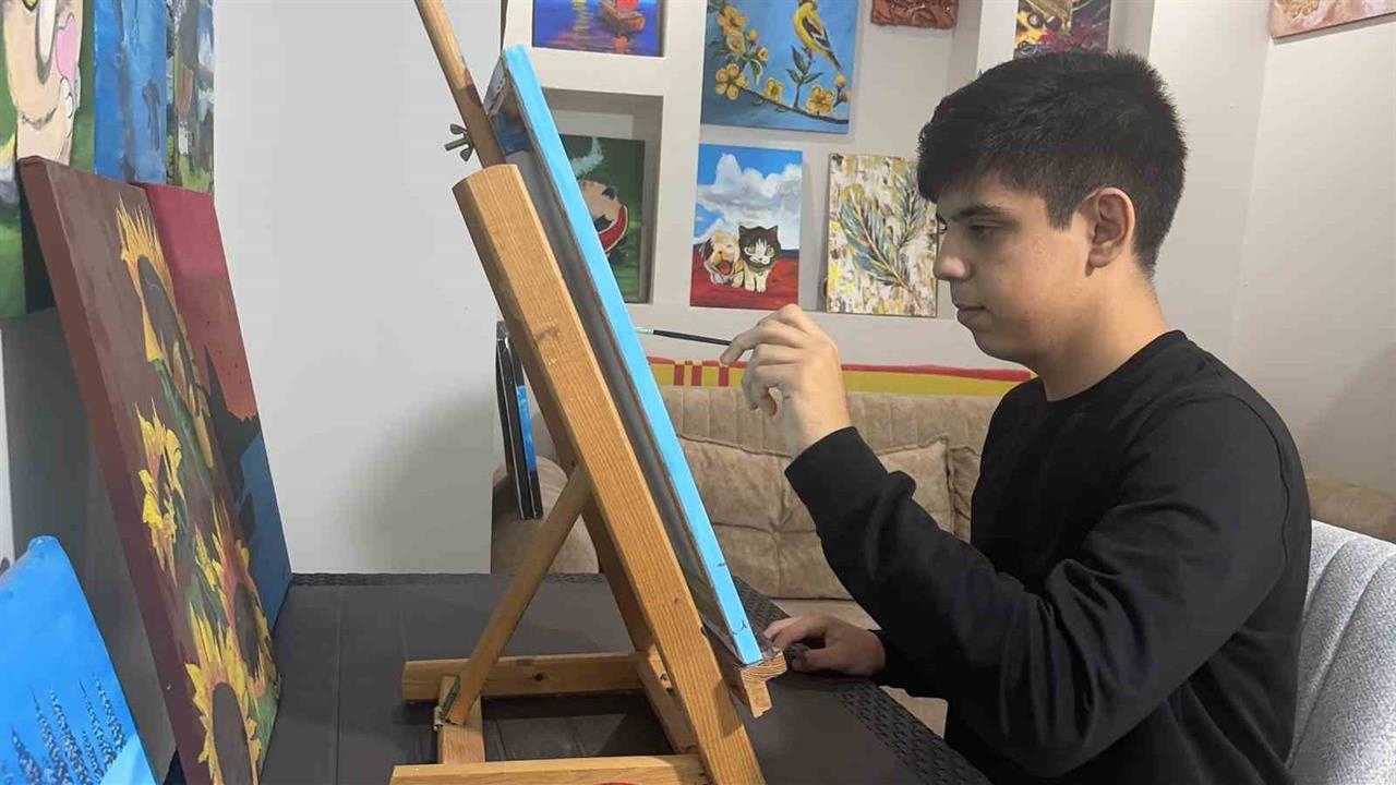 Osmaniye'de Okan Mert Gönül, Sanatla Başarıya Ulaşıyor