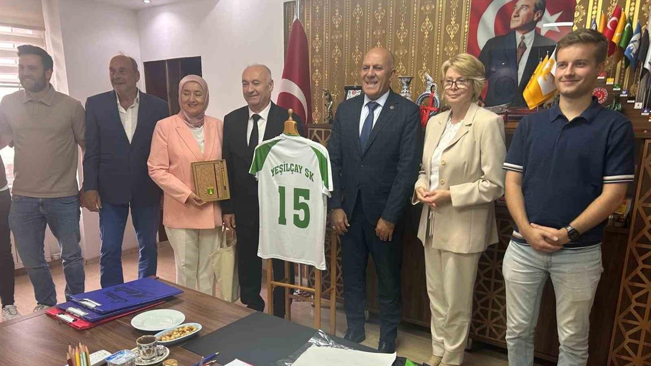 Kütahya Gediz'de Yeşilçayspor, Almanya'nın SV Nienhagen Kulübü'nden Davet Alarak İlişkileri Güçlendiriyor