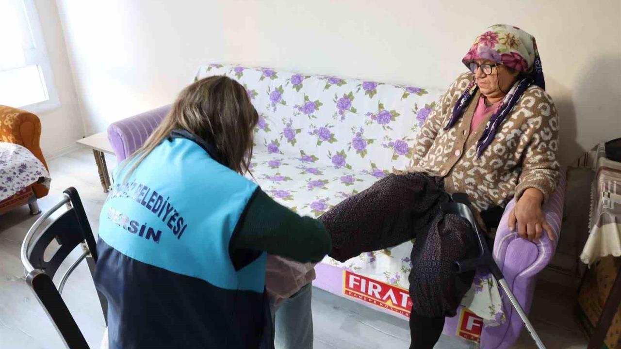 Mersin Akdeniz Belediyesi, 500 Haneye Temizlik ve Kişisel Bakım Desteği Sağladı