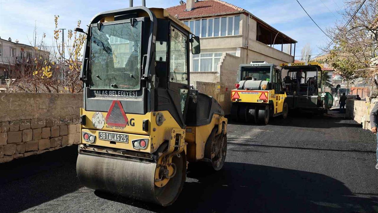 Kayseri Talas'ta Kepez Mahallesi'nde Asfalt Çalışması Yapıldı