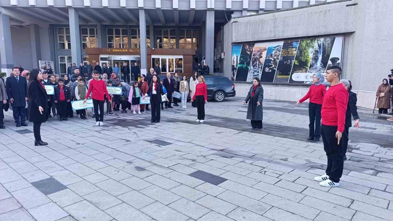 Zonguldak'ta 3 Aralık Dünya Engelliler Günü Törenle Anıldı