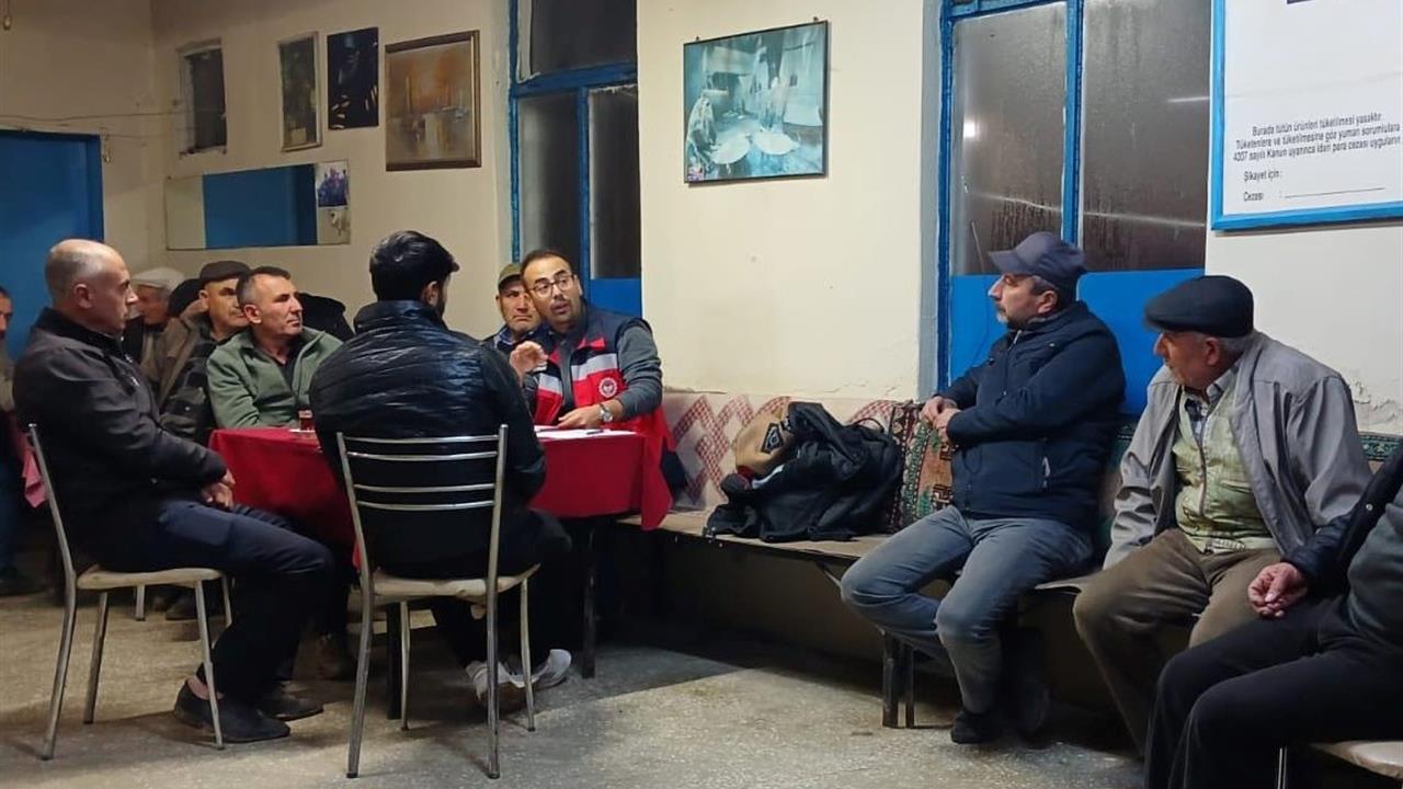 Kütahya Merkez'de Çiftçilere Yönelik Akşam Toplantıları Düzenleniyor