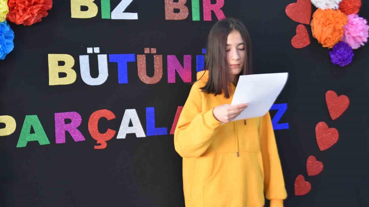 Bitlis'teki Ahmet Eren Özel Eğitim Meslek Okulu'nda Duygusal Konser Düzenlendi