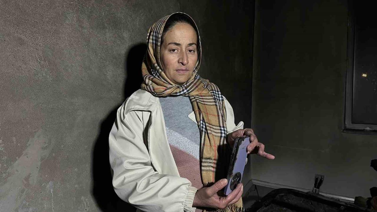 Yüksekova'da Kartal Ailesinin Evinin İçinde Telefon Patladı, 9 Çocukla Zor Günler Geçiriyorlar