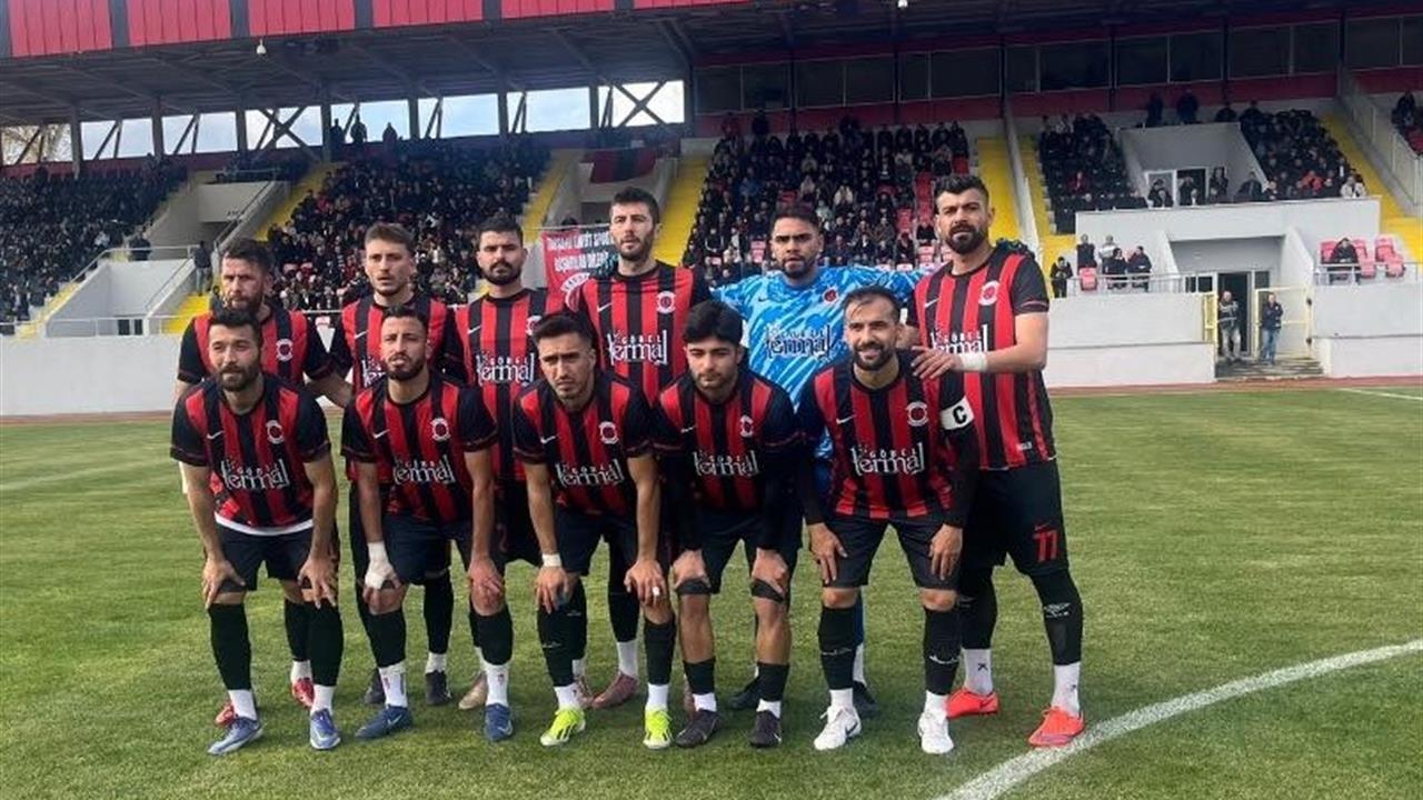 Kütahya Tavşanlı'da TKİ Tavşanlı Linyitspor Taraftarları Sonuçlardan Memnun Değil