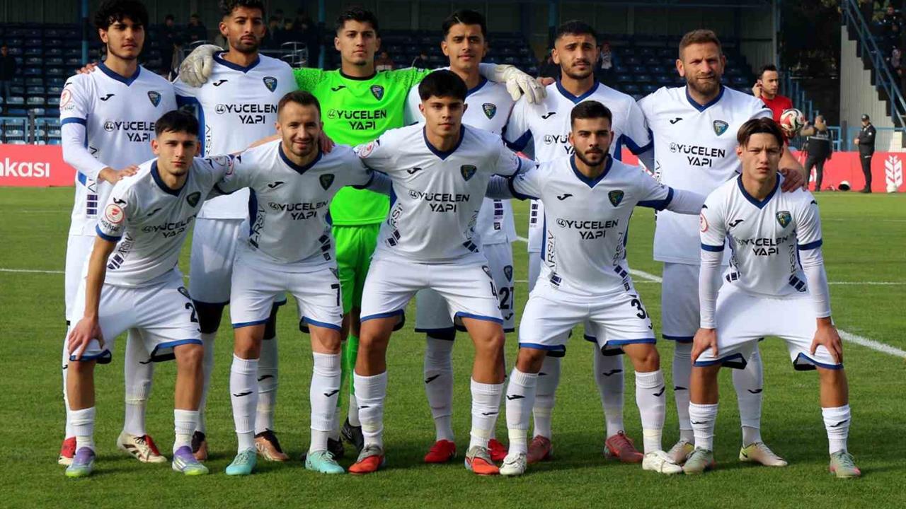 Bursa Karacabey'de Ziraat Türkiye Kupası'nda Kocaelispor'a 2-1 mağlup oldu