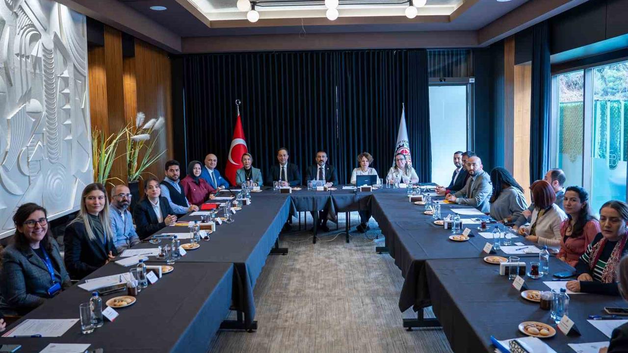 Gaziantep'te Uluslararası Sivil Toplum Kuruluşları Yıldırım ile Toplandı