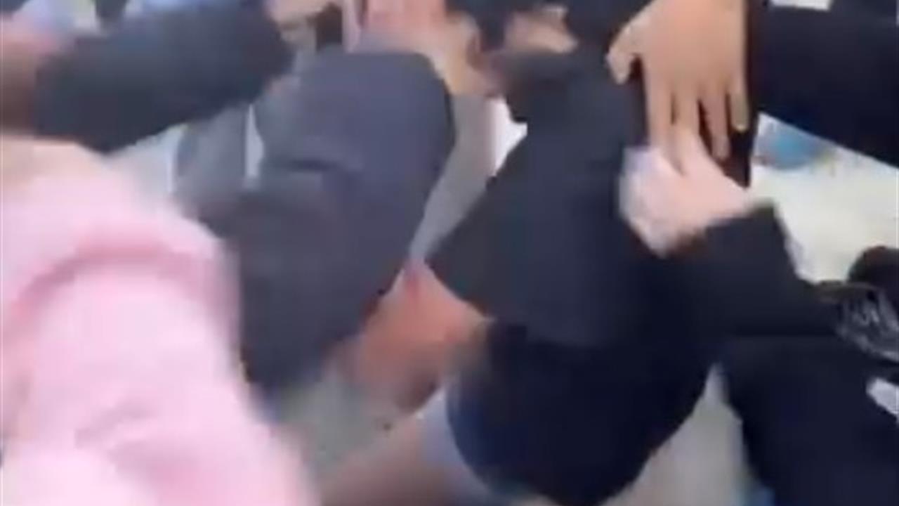 Antalya Serik'te Bir İlkokul Bahçesinde Kız Öğrenci Darbedildi