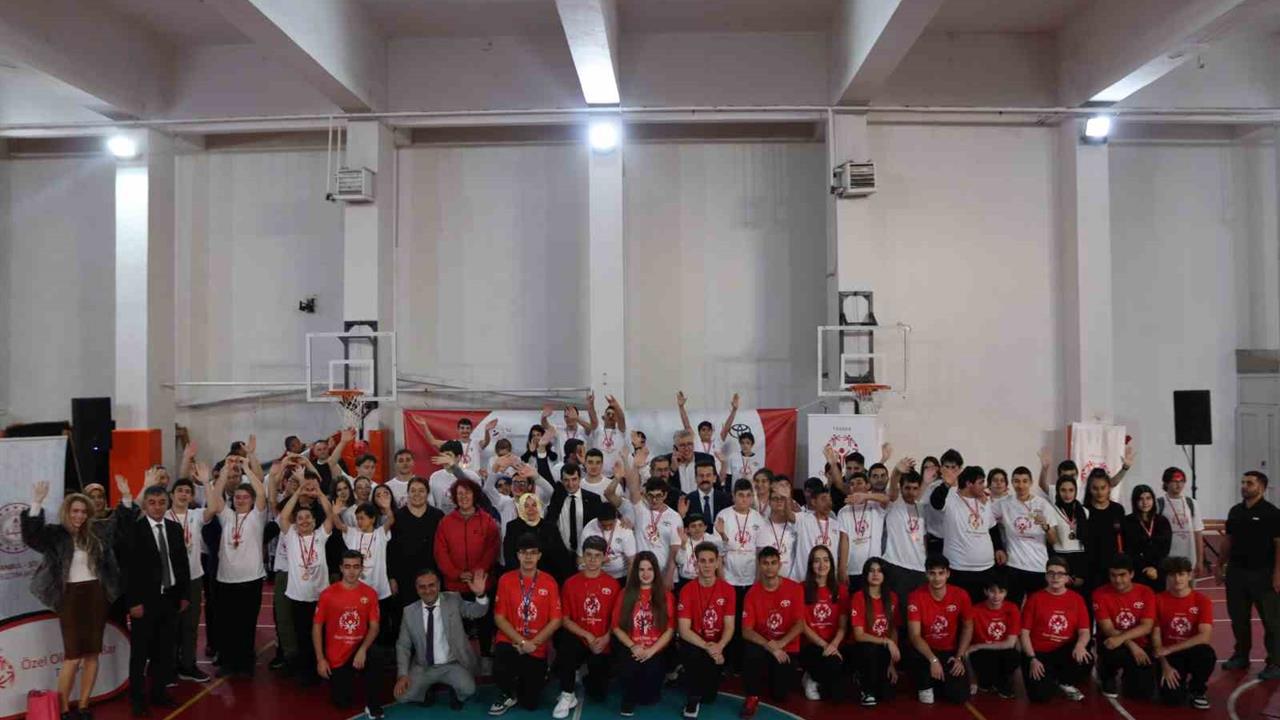 İstanbul Şişli'de 3 Aralık Dünya Engelliler Günü İçin Özel Olimpiyatlar Düzenlendi.