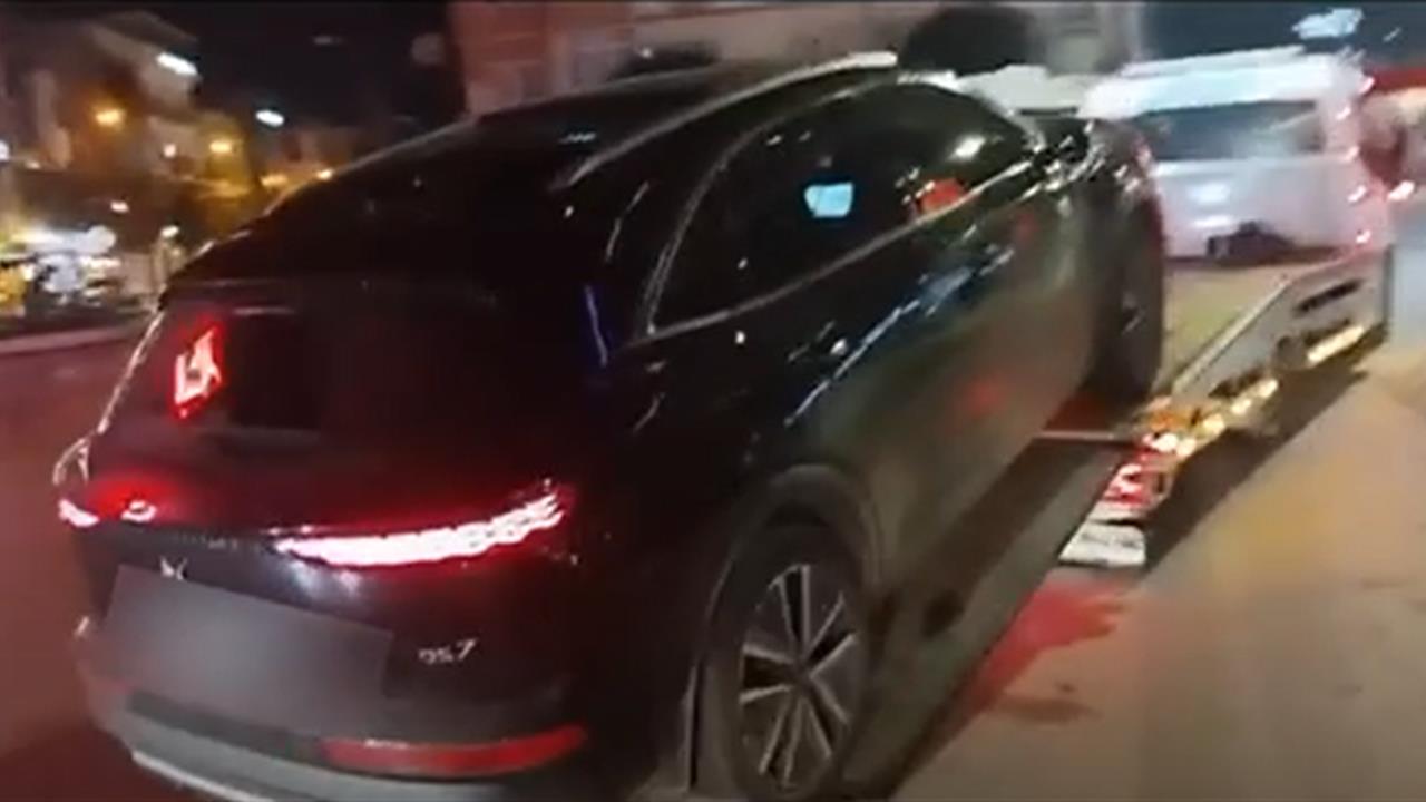 Yalova'da Çakarlı Araç Kullanımında Sürücüye 276 Bin Lira Ceza Verildi