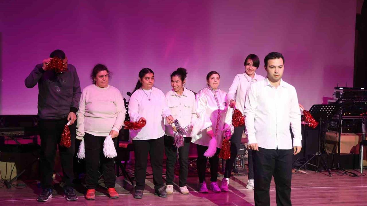 Nevşehir'de "3 Aralık Dünya Engelliler Günü" Programı Yoğun Katılımla Gerçekleşti